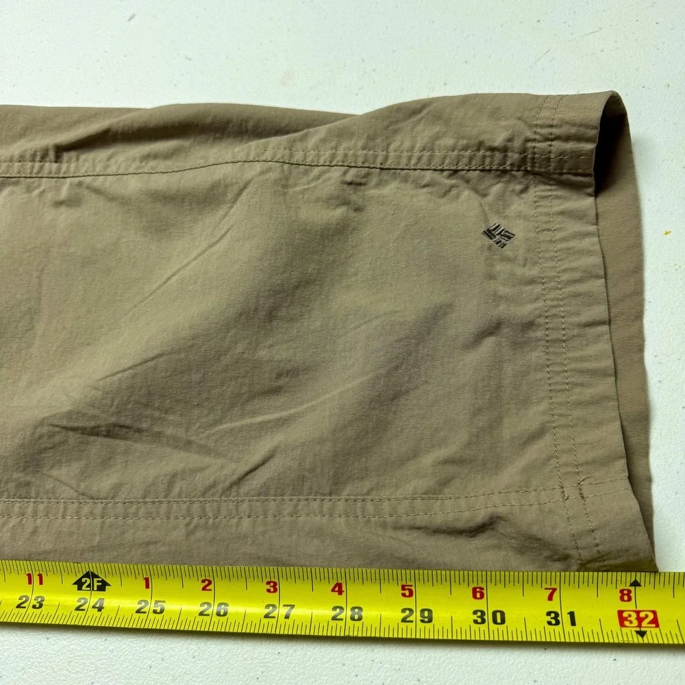 Columbia Pants Mens Medium 32L Khaki Titanium Omni-Shield Hiking Cargo‎ 34x32